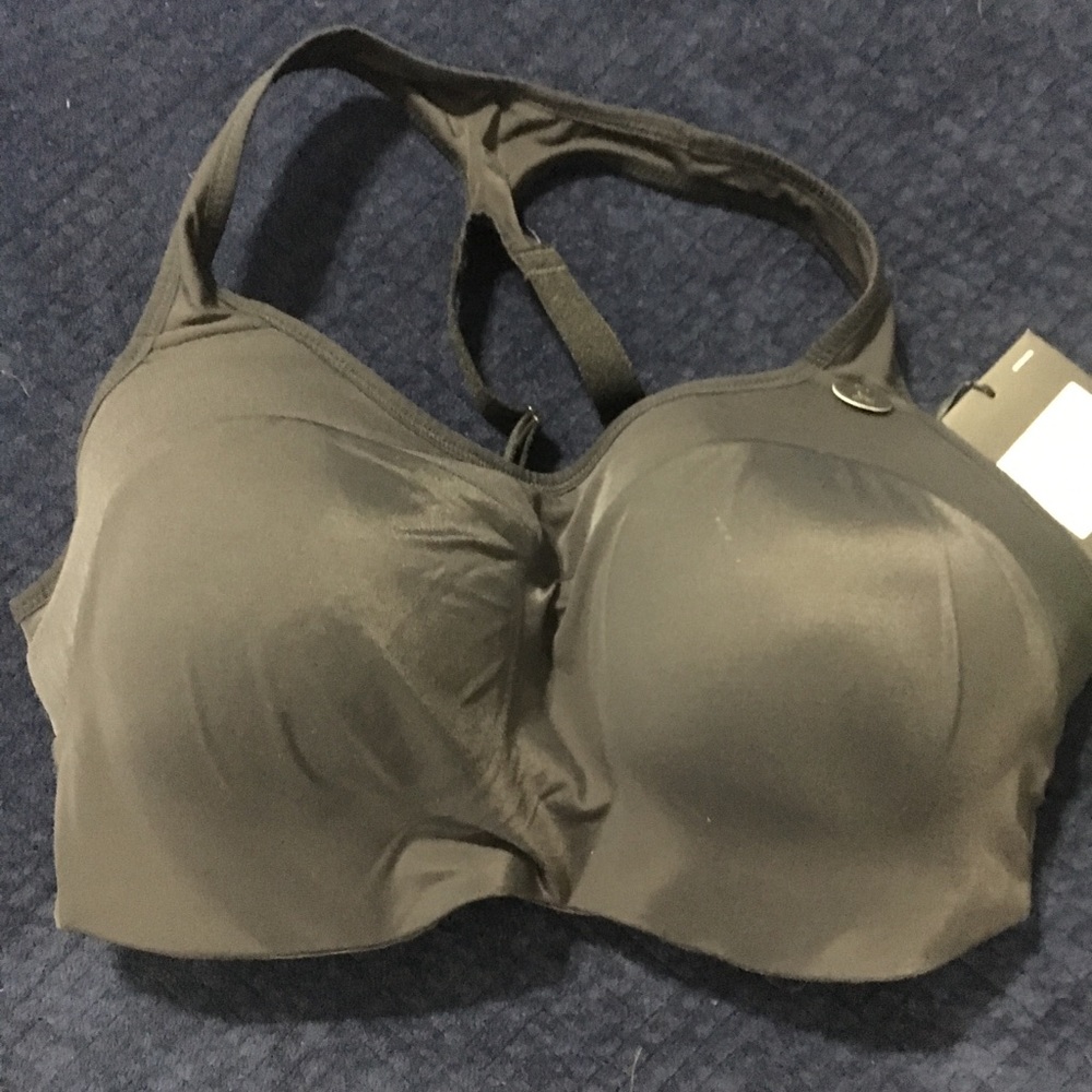 Nike sports bra new with tag